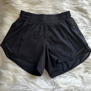 Lululemon hottie hots